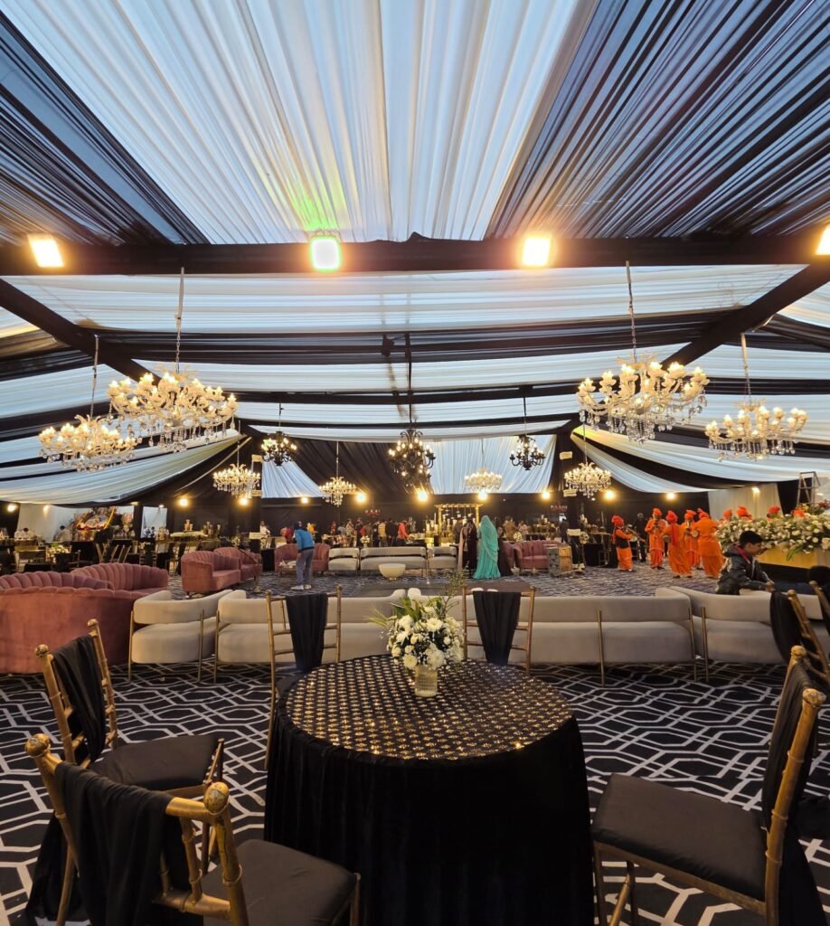 Professional corporate event caterers providing luxury lunch buffet services in DLF Cyber City Gurgaon.