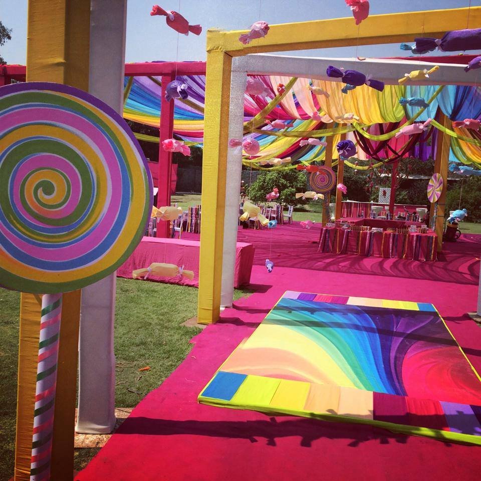 Premium destination wedding decor in Noida Sector 31 featuring royal gold accents and floral hangings.